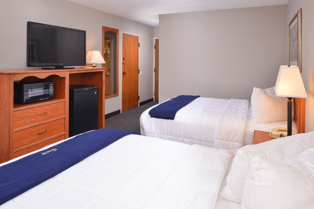 New Victorian Inn & Suites - photo 17