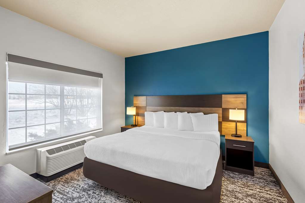 Best Western Fort Wayne Inn & Suites North - photo 30