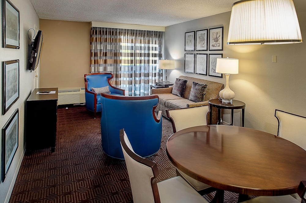 Sheraton Westport Chalet Hotel St. Louis - photo 9