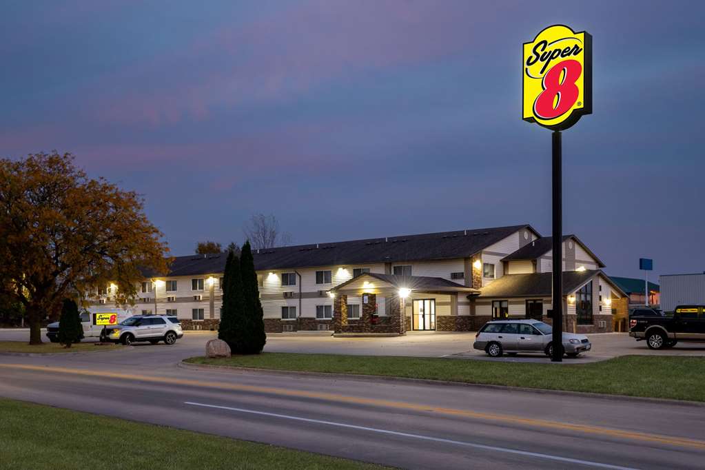 Super 8 by Wyndham Waverly - photo 6