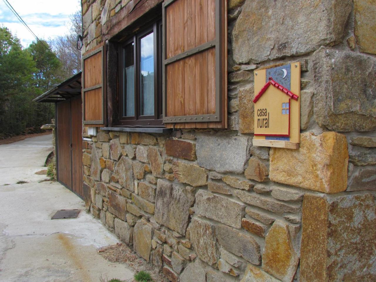 Casa Rural El Refugio Del Poeta — 4-Star Luxury Hotel in Robleda-Cervantes, Spain