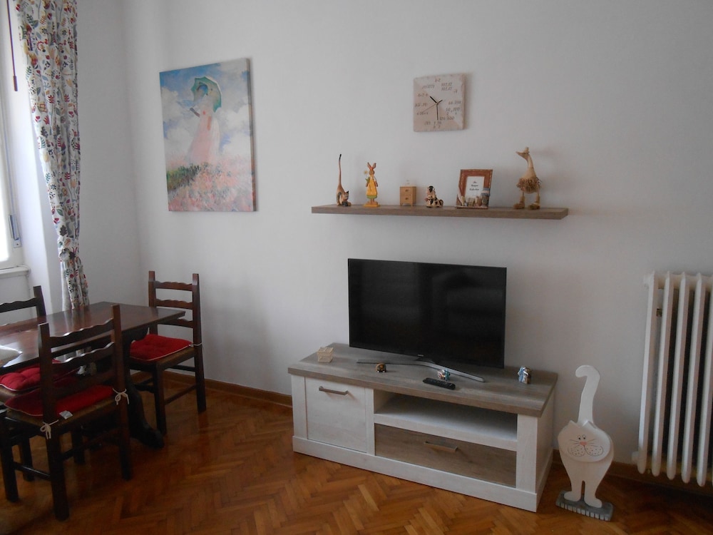 Appartamento Andrea e Valentina — 4-Star Luxury Hotel in Trieste, Italy