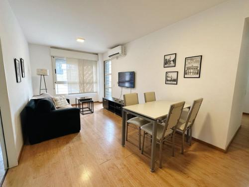 Apart Rosario 4P parking — 4-Star Luxury Hotel in Rosario, Argentina