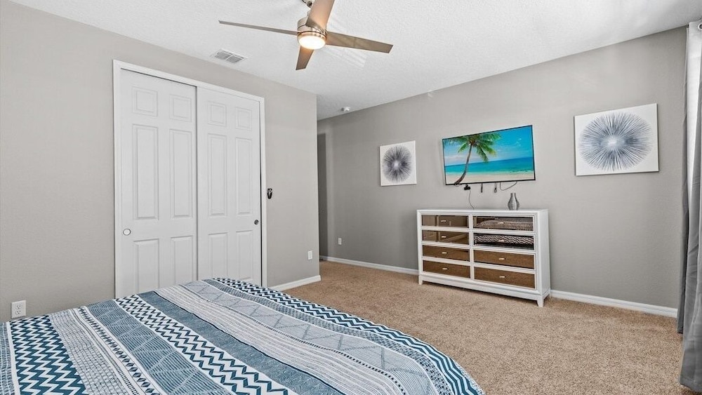 New Home 7 Bed Solara Resort Private Pool spa 7 Bedroom Home by RedAwning - photo 14