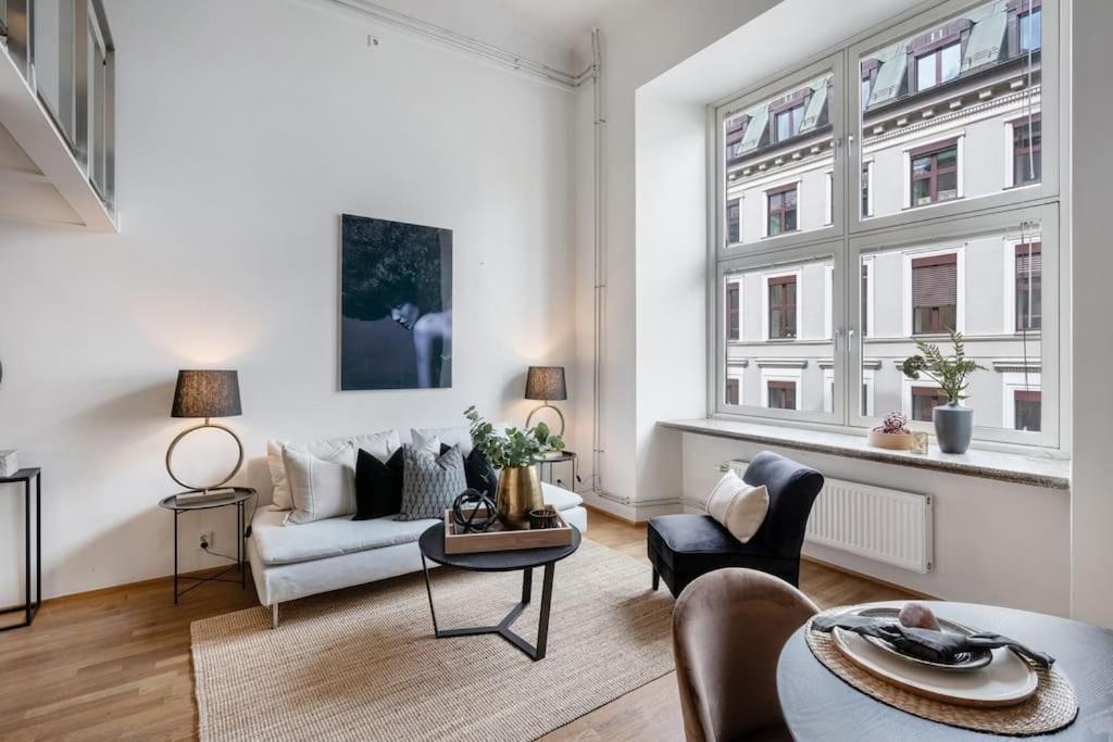 Prime Location: Spacious & Central — 4-Star Luxury Hotel in Oslo, Norway