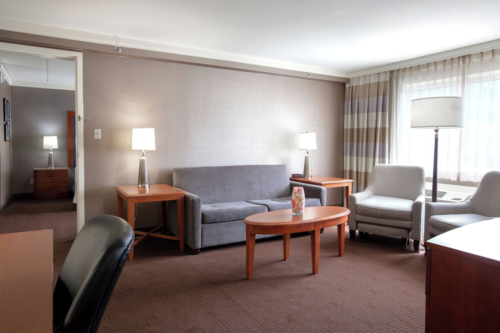 Sheraton Niagara Falls - photo 18