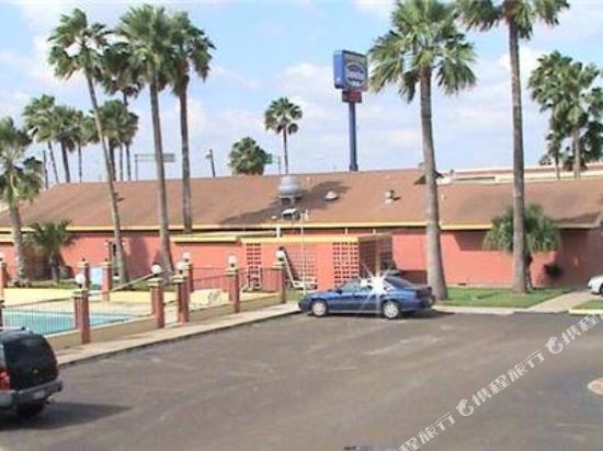 Executive Inn Mercedes - photo 7