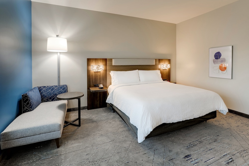 Holiday Inn Express Holly Springs Raleigh Area by IHG - photo 12