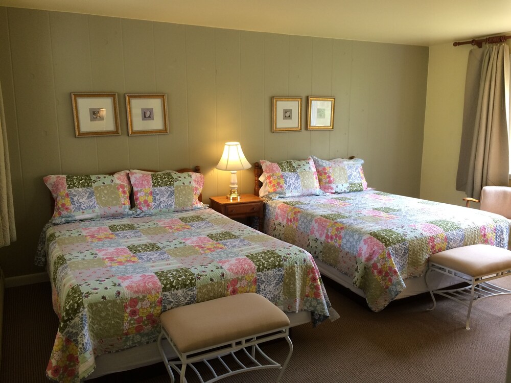 Aerie Inn of Vermont - photo 22