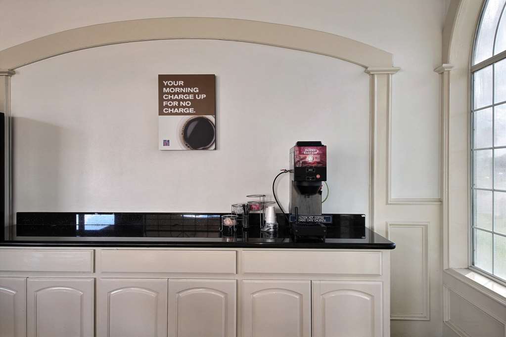 Motel 6 Edinburg TX - photo 34