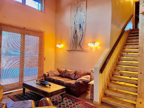 The Sanctuary by the Golf Course — Moab — photo 4