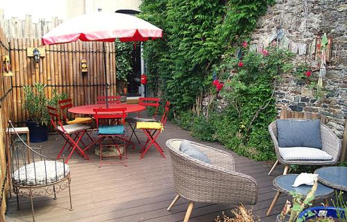 Charme De L Ancien Et Confort Moderne — Oudon