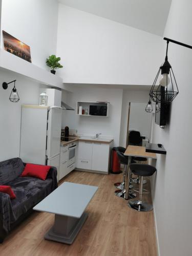 Logement Entier a 10 Minutes du Cœur D’angers in Angers, France