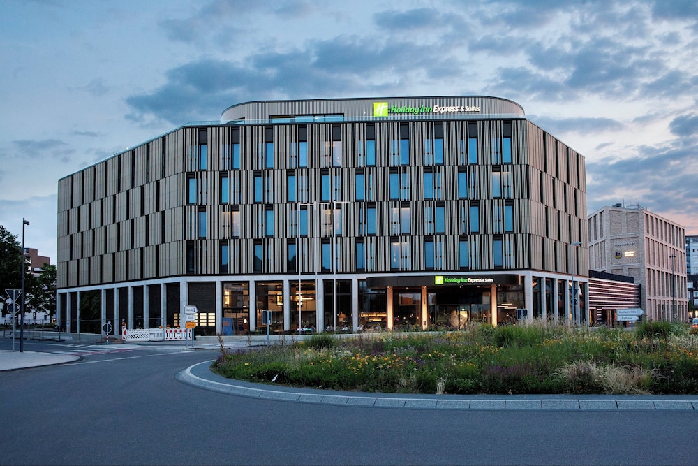 Holiday Inn Express & Suites Monheim Am Rhein by IHG in Monheim, Germany