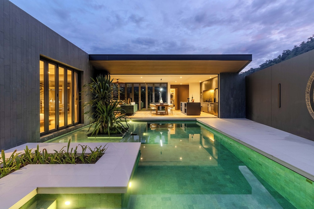 2BR with Pool and Full Kitchen V253 in Suwannaphum, Thailand