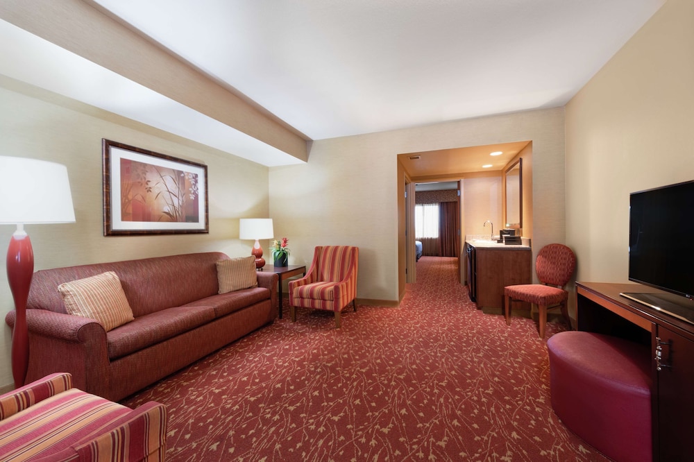 Embassy Suites by Hilton Loveland Conference Center - photo 18