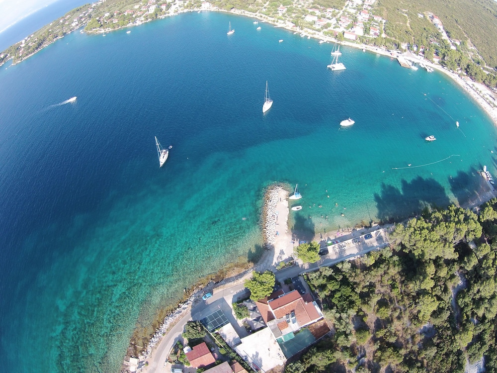 Baumgartner Paradise Punta - carbon neutral hotel in Unknown City
