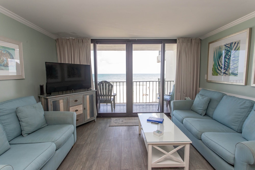 Royal Garden Resort 201 3 Bedroom Condo by RedAwning - photo 16