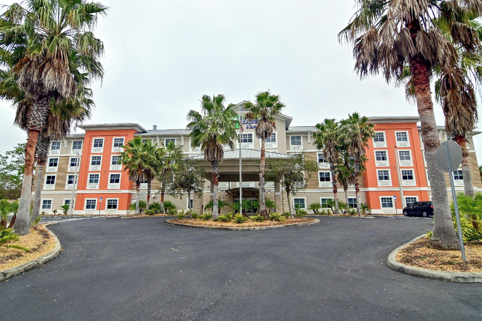 Holiday Inn Express & Suites Palm Coast I 95 - photo 2