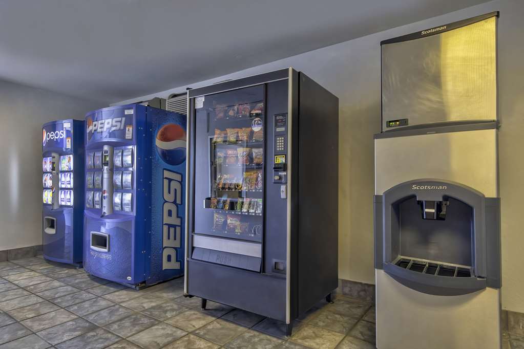 Motel 6 Farmington NM - photo 24