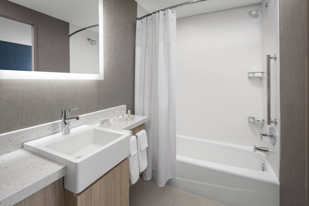 SpringHill Suites by Marriott East Rutherford Meadowlands Carlstadt - photo 17