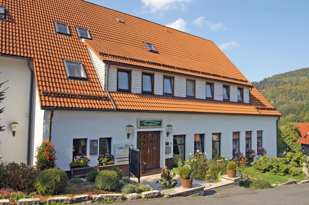 Berghotel Simon - carbon neutral hotel in Steinbach-Hallenberg