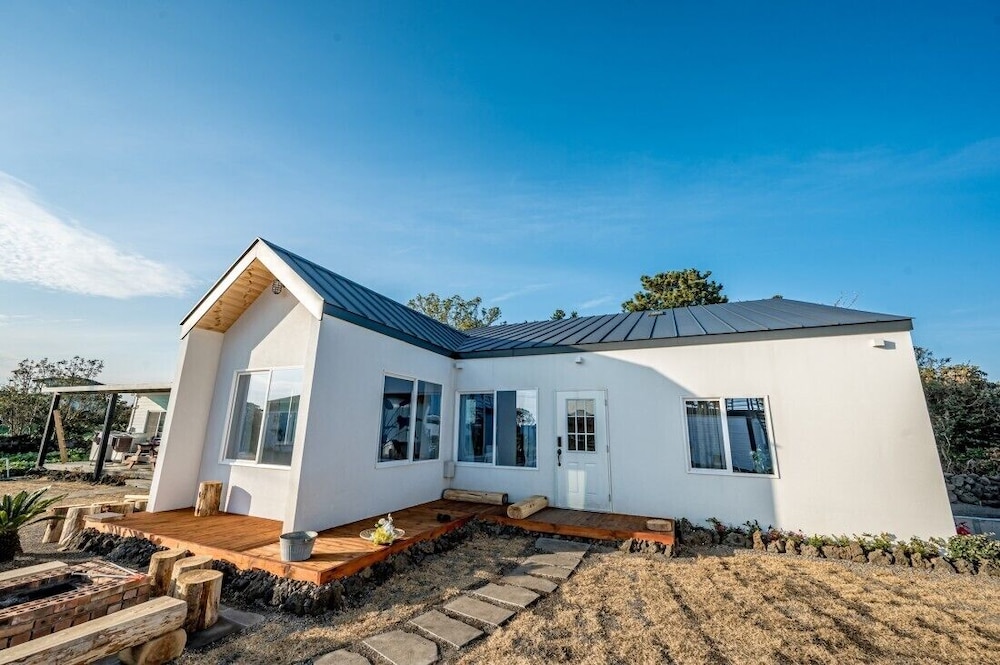 Jeju Dalowa in Seogwipo, South Korea