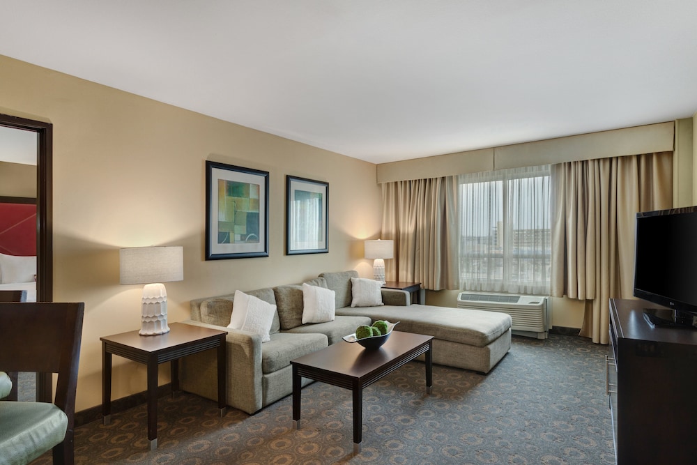 Crowne Plaza Houston Galleria Area by IHG - photo 38