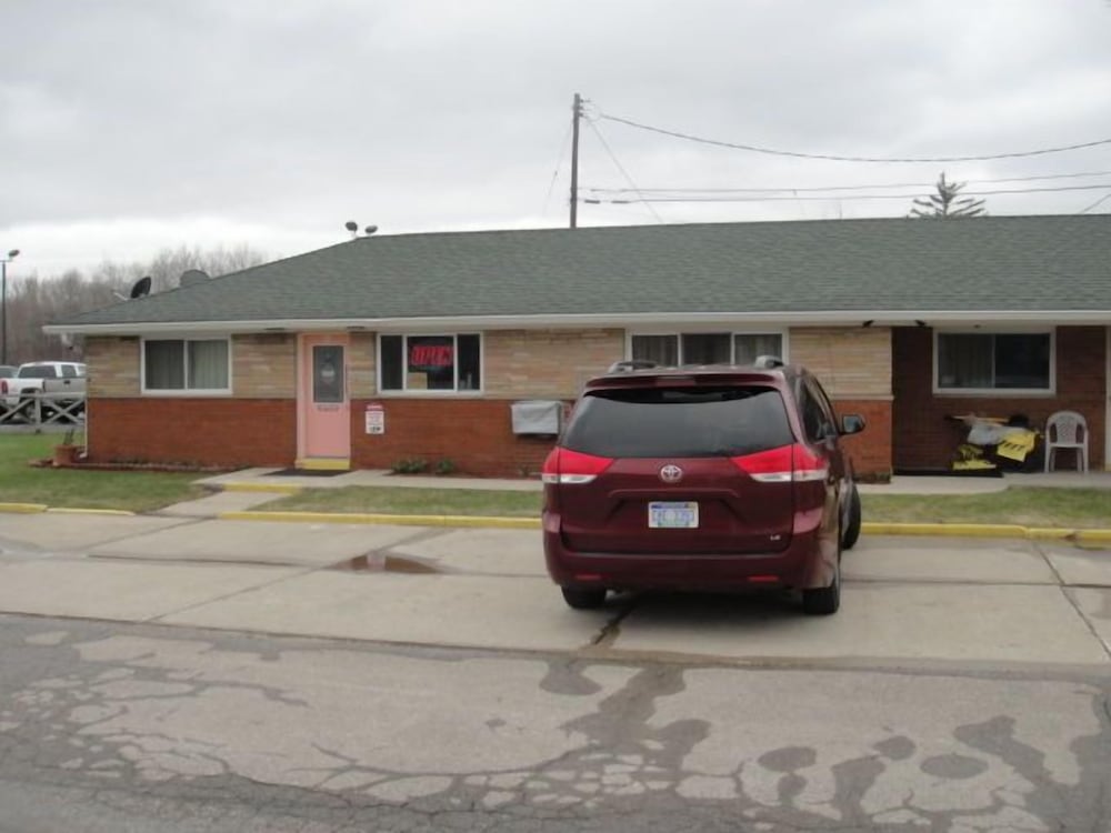 Standish Motel - carbon neutral hotel in Standish