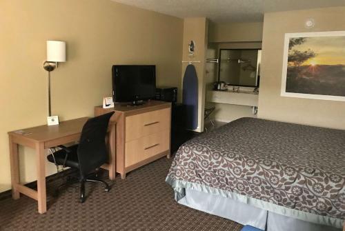 Days Inn By Wyndham Lexington Columbia - photo 13