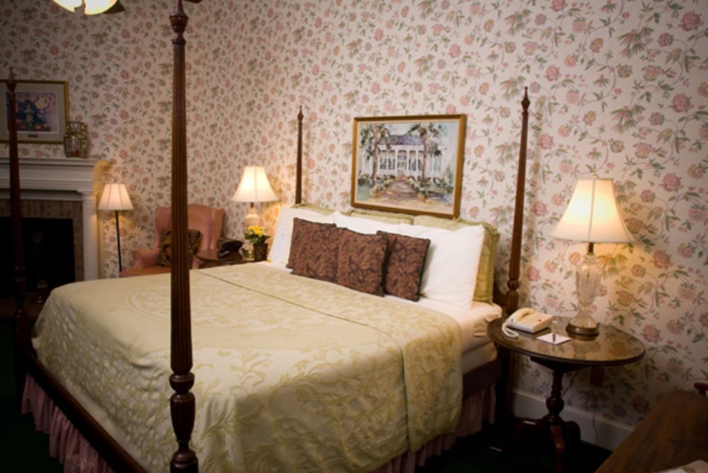1842 Inn - photo 29