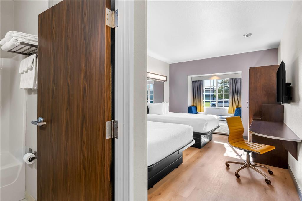 Microtel Inn & Suites by Wyndham Conway - photo 14