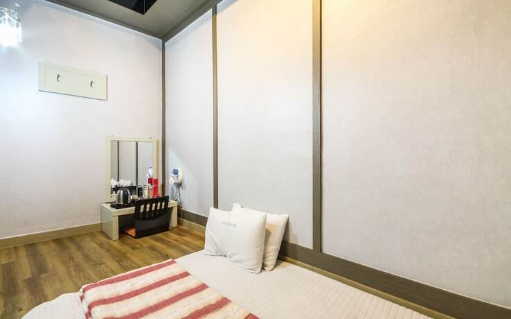 Jinju Nabi Self Check in Motel in Chinju, South Korea