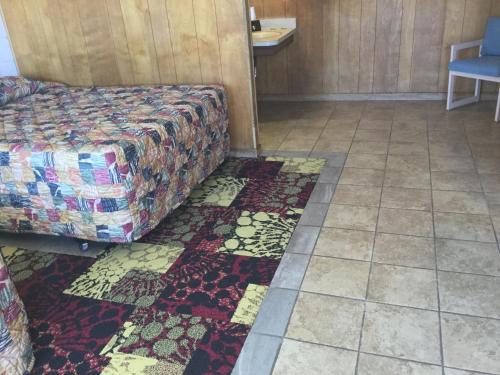 Towne Center Motel - photo 9