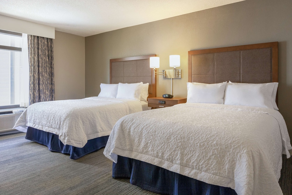 Hampton Inn & Suites Nashville Downtown - photo 7