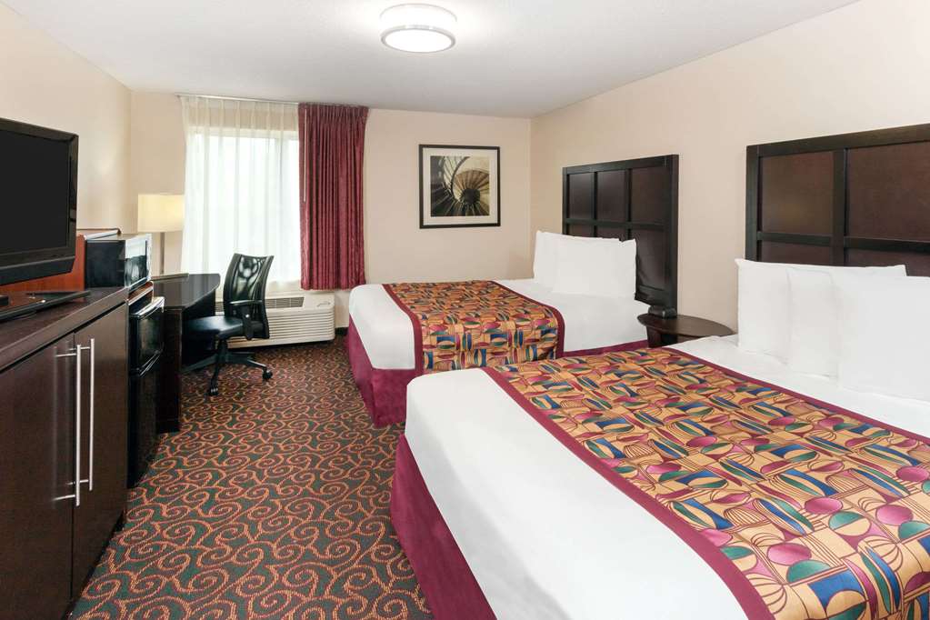 Baymont by Wyndham Chicago Calumet City - photo 19