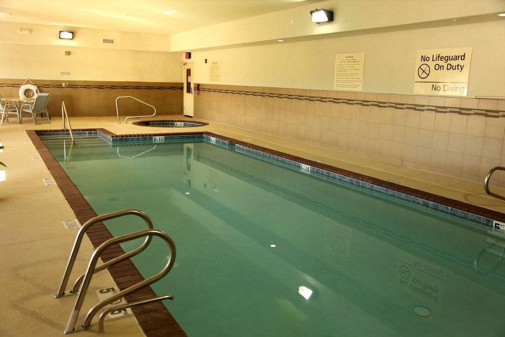 Hampton Inn & Suites Carlsbad - photo 31