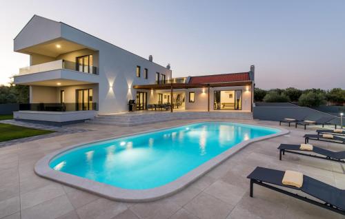 Villa Posidonia near Pula with sea view and surrounded by olive trees — 4-Star Luxury Hotel in Marcana, Croatia