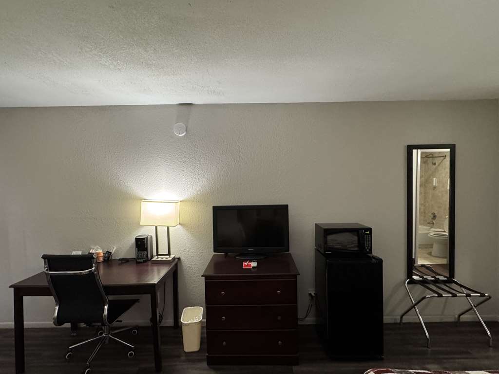 SureStay Hotel by Best Western Childress - photo 17