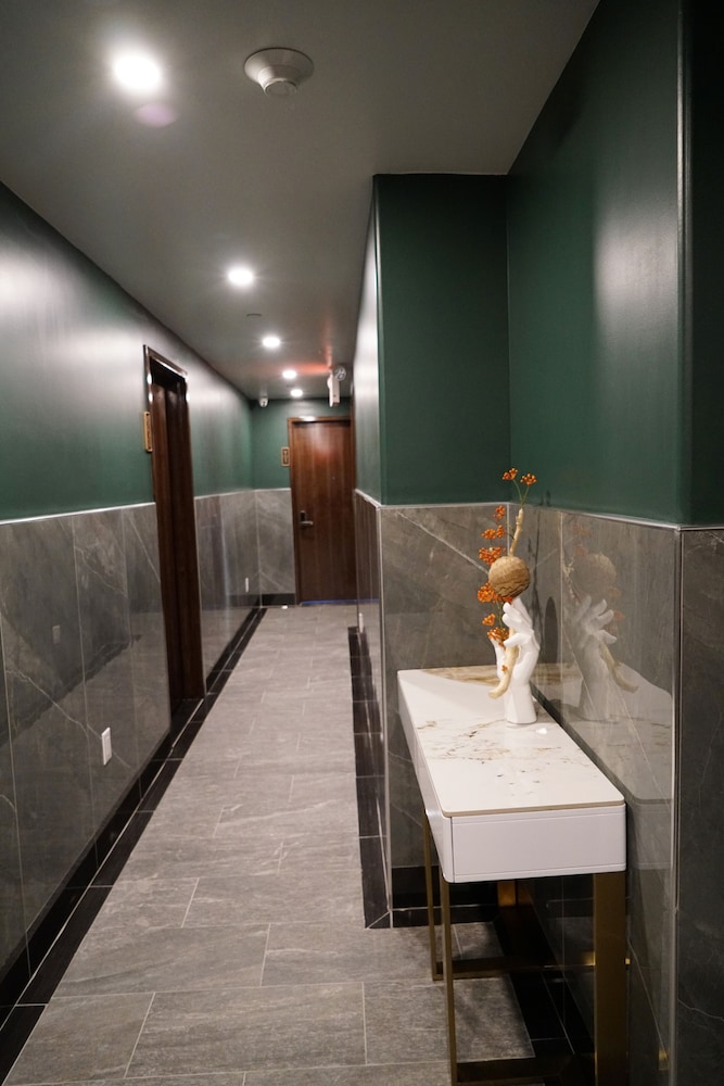 Starlight Hotel - photo 23