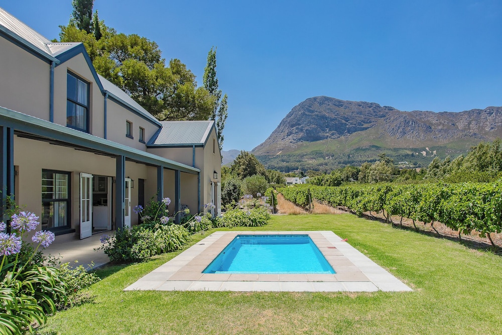 Rose Cottage — 4-Star Luxury Hotel in Stellenbosch, South Africa