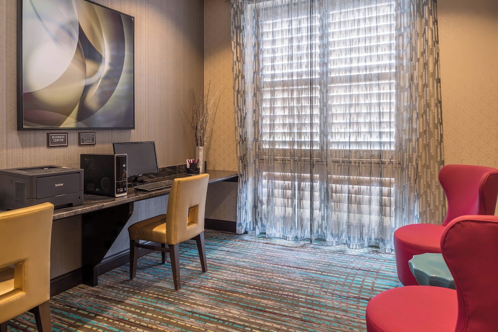 Residence Inn by Marriott Pittsburgh North Shore - photo 49