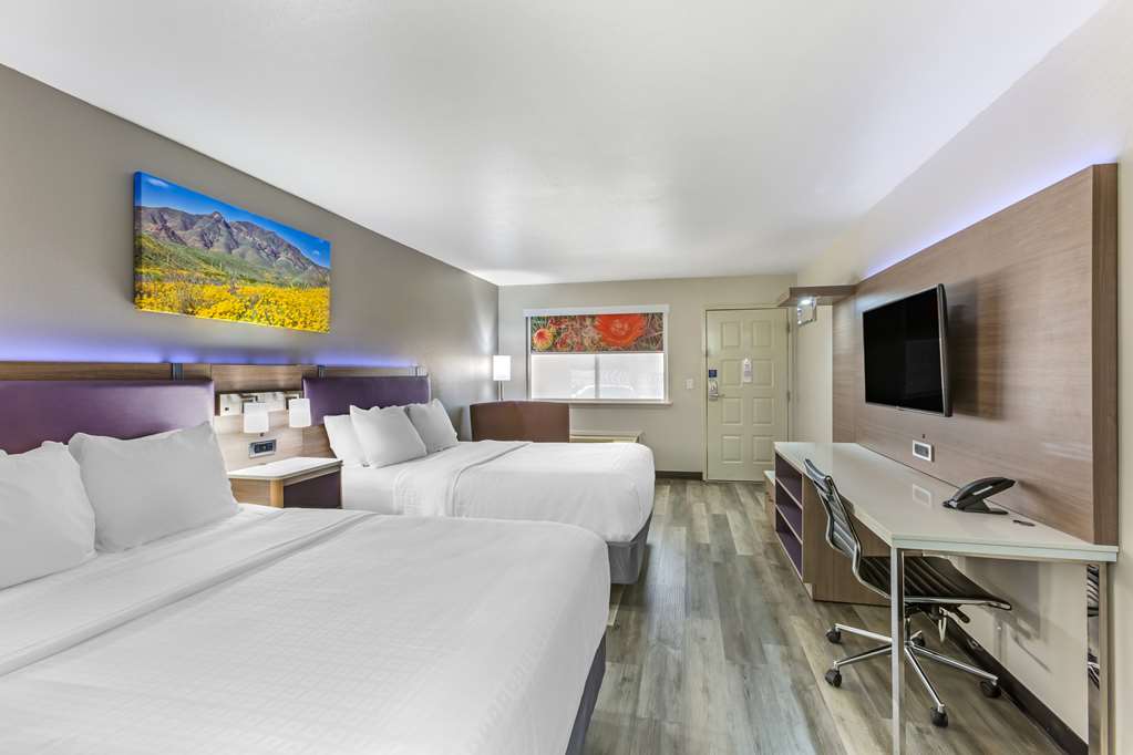 Best Western Sunland Park Inn - photo 8