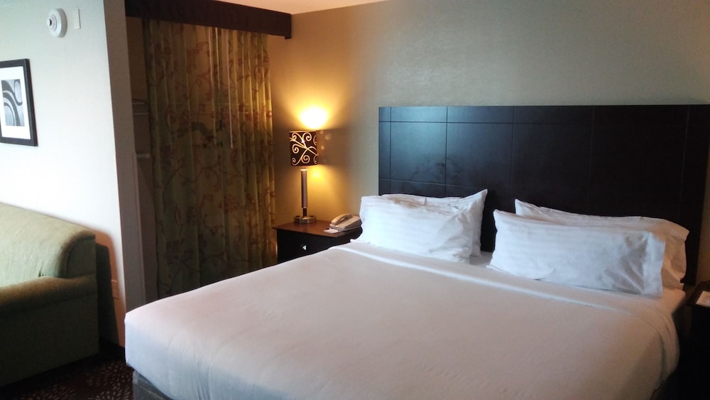 Holiday Inn Express & Suites Pittsburgh West Greentree by IHG - photo 21