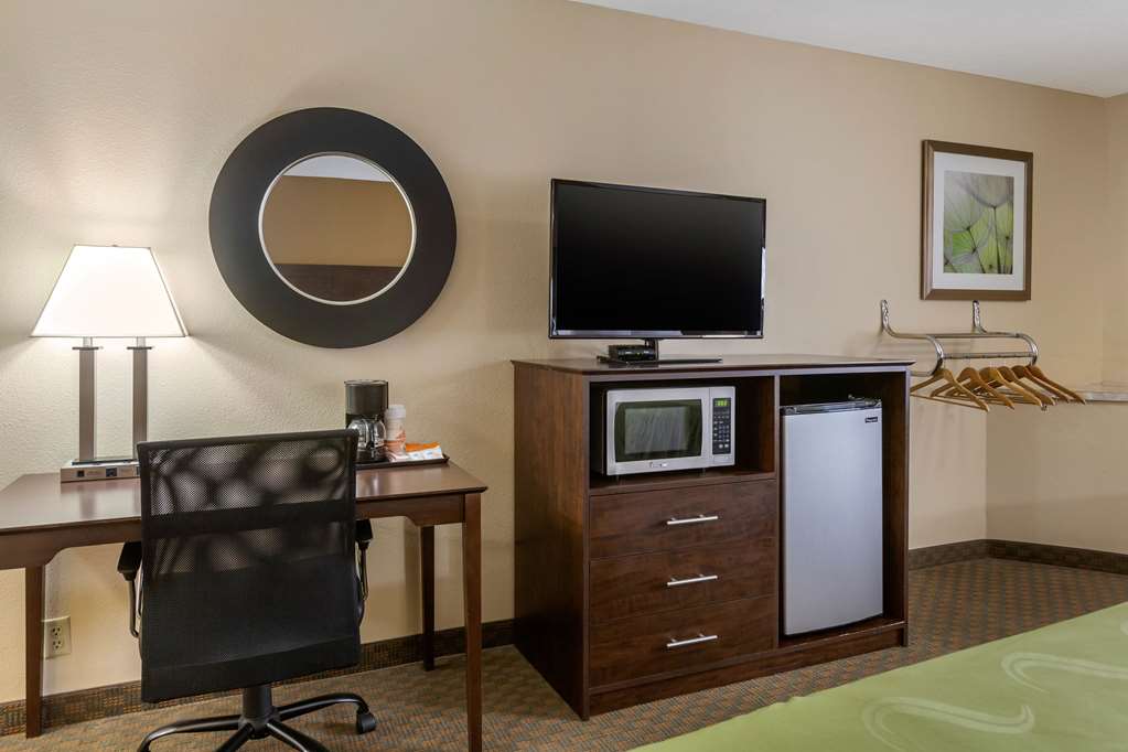 Quality Inn Ontario - photo 11