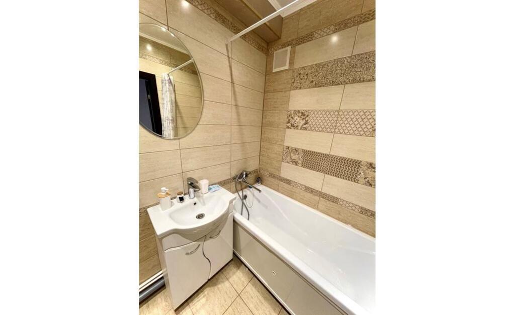 Home Hotel On Institutskaya 69 — hotel in Prokop'yevsk