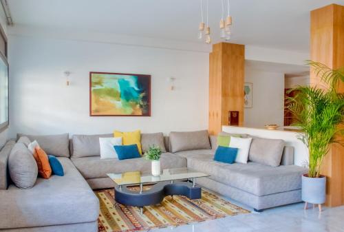 Luxury 3 Bedroom Apartment in the Heart of Agdal by MasterHost — 4-Star Luxury Hotel in Rabat, Morocco