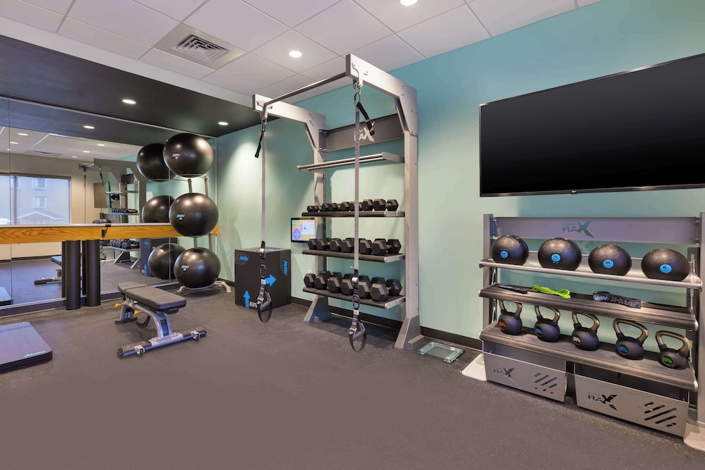 Tru By Hilton Comstock Park Grand Rapids - photo 24