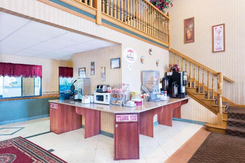 Super 8 by Wyndham Troy IL St. Louis Area - photo 17