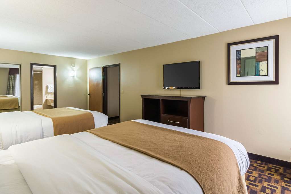 Quality Inn & Suites Arden Hills Saint Paul North - photo 19